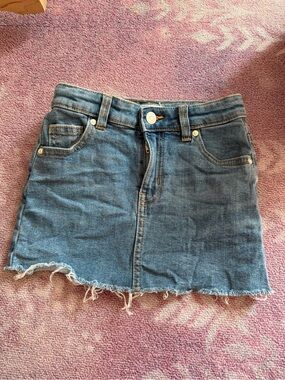 Mango Blue Denim Mini Skirt with Raw Hem girls Size 6 Euc
